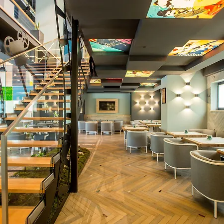 Mava Apartmanhotel 4*