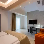 Mava 4* Constanţa